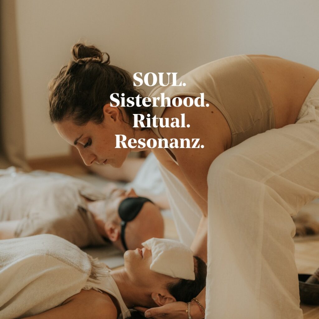 Instagram post from growmama__. This post is in position 3.